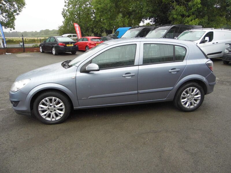 VAUXHALL ASTRA 1.6 VVT 16v Active Plus 5dr 2009