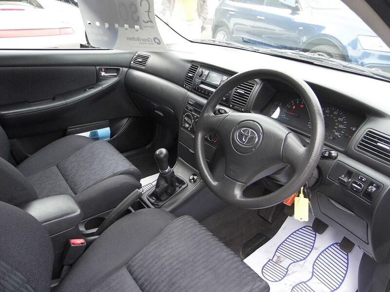 TOYOTA COROLLA 1.4 VVT-i T3 5dr 2003