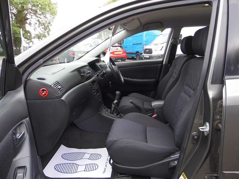 TOYOTA COROLLA 1.4 VVT-i T3 5dr 2003