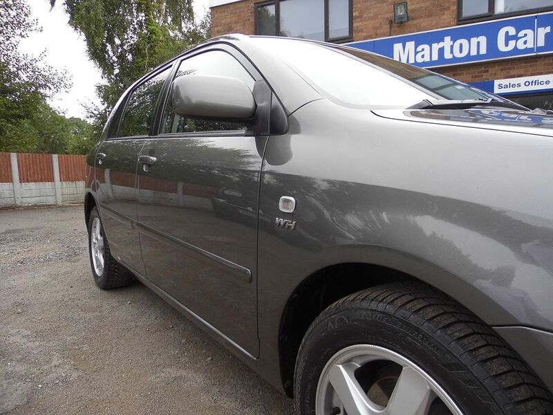 TOYOTA COROLLA 1.4 VVT-i T3 5dr 2003