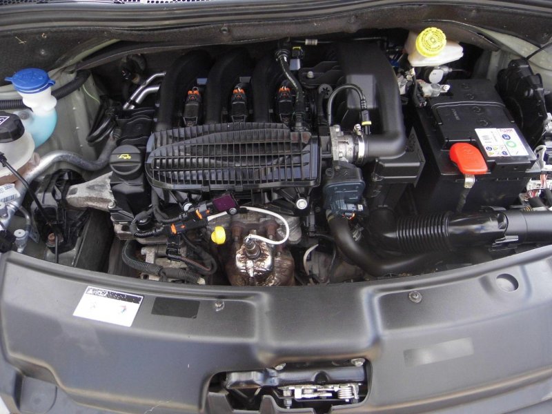 PEUGEOT 208 1.2 PureTech Allure Euro 6 5dr 2017
