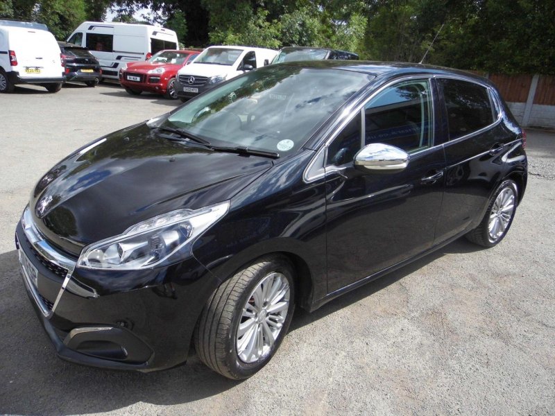 PEUGEOT 208 1.2 PureTech Allure Euro 6 5dr 2017