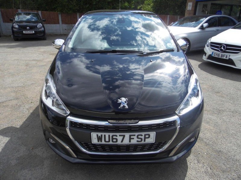 PEUGEOT 208 1.2 PureTech Allure Euro 6 5dr 2017