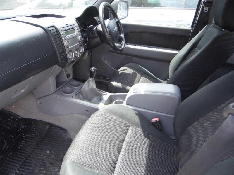 FORD RANGER 2.5 TDCi XL RWD 2dr 2011