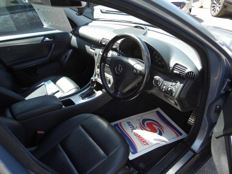 MERCEDES-BENZ C CLASS 1.8 C180 Kompressor Avantgarde SE 5dr 2007