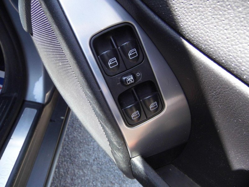 MERCEDES-BENZ C CLASS 1.8 C180 Kompressor Avantgarde SE 5dr 2007