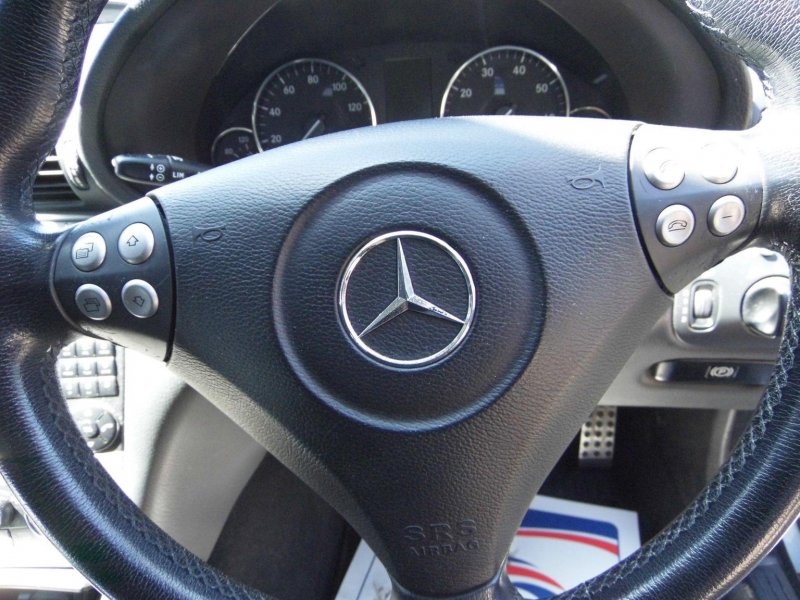 MERCEDES-BENZ C CLASS 1.8 C180 Kompressor Avantgarde SE 5dr 2007