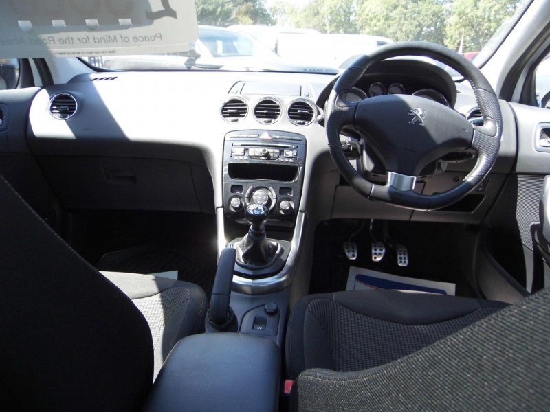 PEUGEOT 308 1.6 e-HDi Active Euro 5 (s/s) 5dr 2014